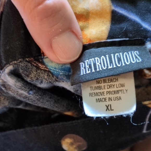 Retrolicious Celestial Print Skirt with Yellow Accents - Picture 4 of 4